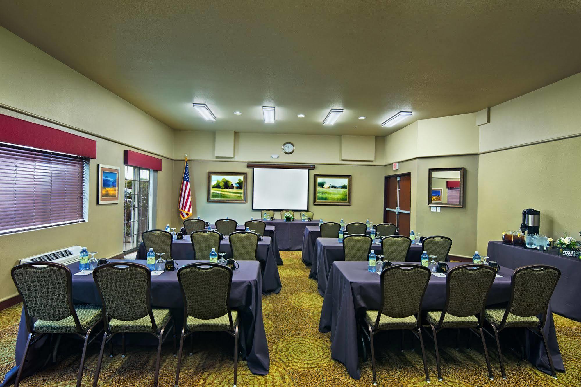 Oxford Suites הרמיסטון מראה חיצוני תמונה